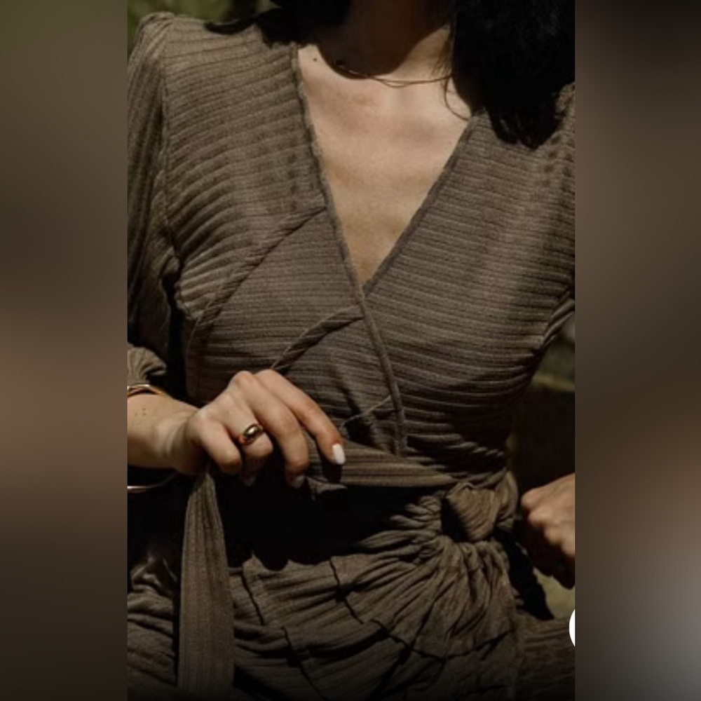 Georgia Hardinge | Sculpture Side Tie Top